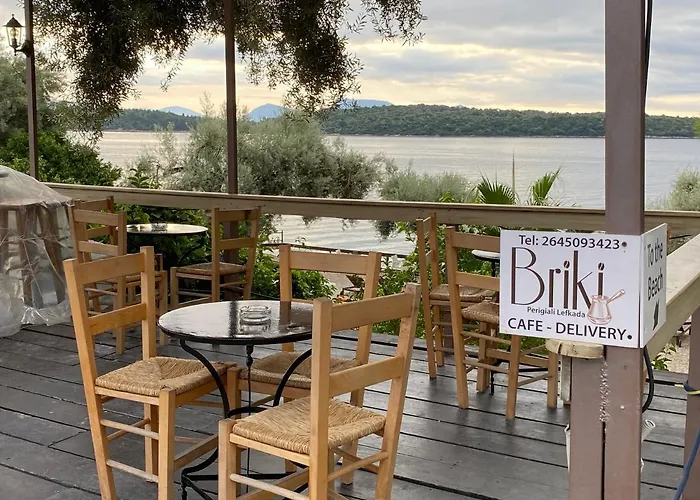 Greek House Complex B4 *